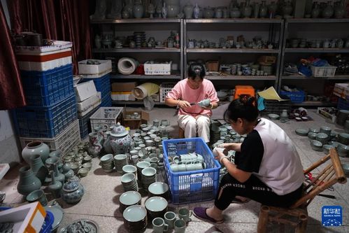 圖片故事 與泥相伴制 善器 一片匠心育 天青