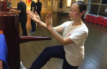南昌臻傳詠春拳木人樁免費(fèi)送